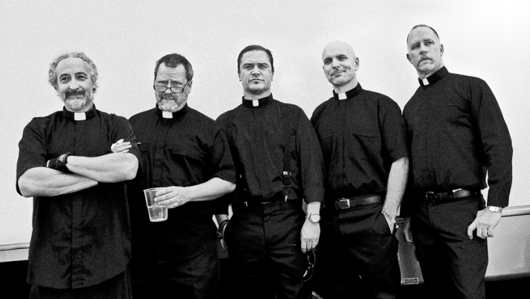 Después de 17 años, Faith No More estrena canción Después de 17 años, Faith No More estrena canción