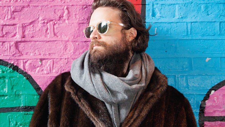 "Ballad of a Dying Man", lo nuevo de Father John Misty Father John Misty tiene 35 año y fue parte de bandas como Saxon Shore y Fleet Foxes. Foto tomada de WARP.la