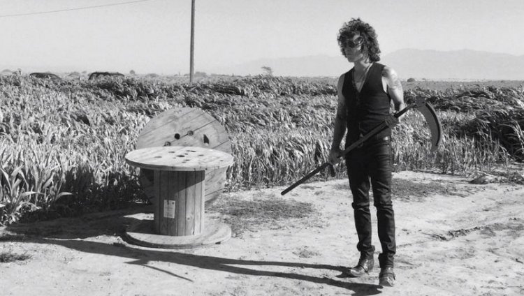 "Más alto que nosotros solo el cielo" es el nuevo vídeo de Bunbury "Más alto que nosotros solo el cielo" es el nuevo vídeo de Bunbury