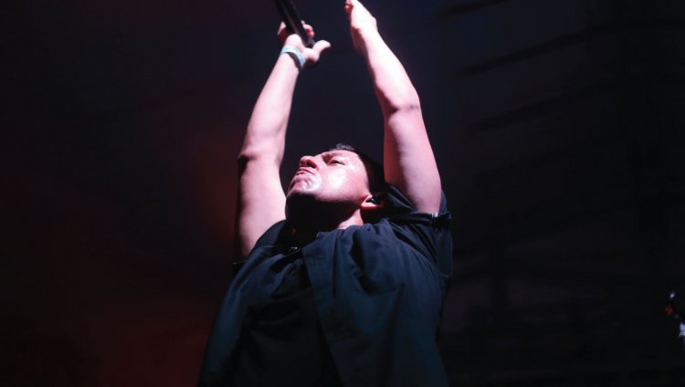 "Suspense" de LosPetitFellas Nicolás Barragán, vocalista de LosPetitFellas. Foto Concierto Radiónica Barranquilla 2016.