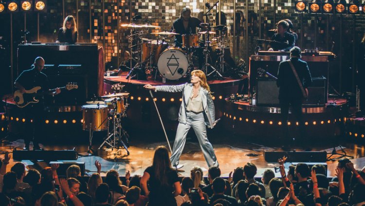 Cierra Apple Music Festival: Florence And The Machine Cierra Apple Music Festival: Florence And The Machine