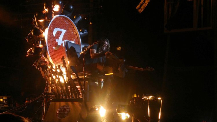 Los "Foo Fighters" cazadores de fuego Los "Foo Fighters" cazadores de fuego