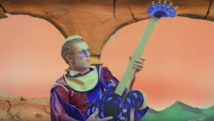 El homenaje de Unknown Mortal Orchestra a Grateful Dead ya tiene vídeo Imagen del vídeo lanzado el 11 de agosto por UMO en su canal de YouTube