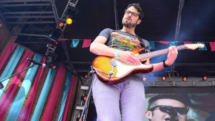 "Yo consumo rock colombiano porque es bueno, porque se puede tener todo": Daniel Álvarez "Yo consumo rock colombiano porque es bueno, porque se puede tener todo": Daniel Álvarez