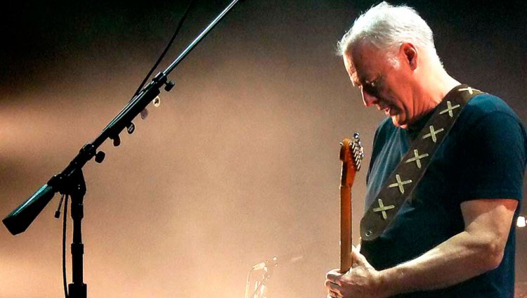 David Gilmour sube a un escenario después de 4 años David Gilmour sube a un escenario después de 4 años