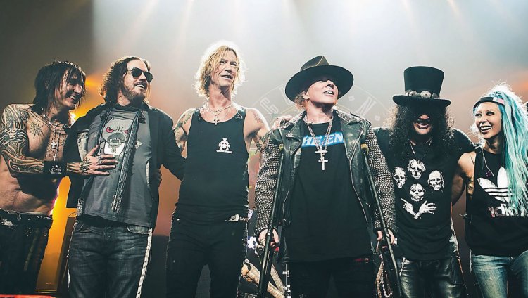 Miembros de Guns 'N' Roses, detenidos por posesión de armas Guns 'N' Roses en su gira "Not In This Lifetime" 2016.