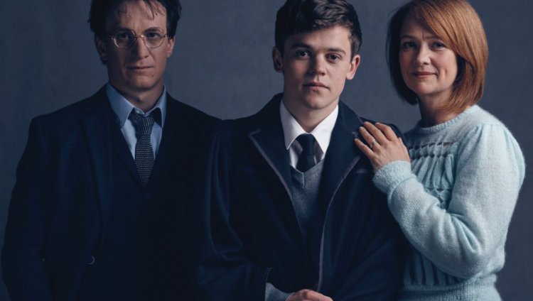 J.K. Rowlling le pidió a los seguidores de Harry Potter no 'spoilear' a los demás Harry Potter, su hijo Albus Severus Potter y su esposa, Ginny Weasley.