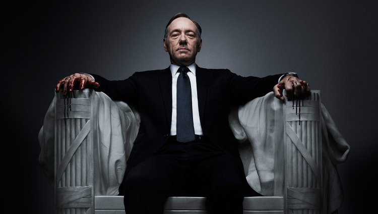 Once cosas para no olvidar de House of Cards David Fincher debutó en TV dirigiendo los dos primeros capítulos de la serie