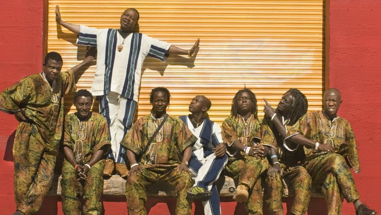 Sierra Leone's Refugee All Stars: cuando la música cuenta y hace historias que construyen paz Sierra Leone's Refugee All Stars: cuando la música cuenta y hace historias que construyen paz