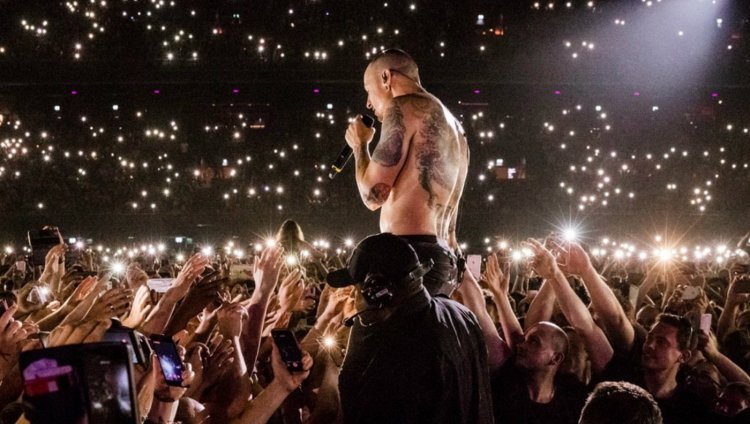 La carta de despedia de Linkin Park a Chester y la primera foto en la banda Fotos tomadas de Facebook: Linkin Park