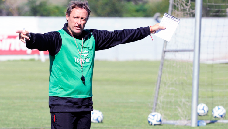 "El fútbol me hizo mejor persona" Ricardo Lunari "El fútbol me hizo mejor persona" Ricardo Lunari