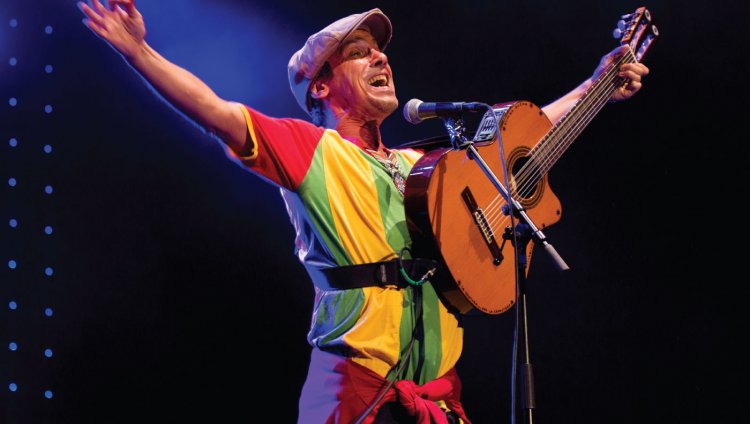 Manu Chao regresa después de 10 años con 3 nuevas canciones José Manuel Arturo Tomás Chao Ortega o Manu Chao de 55 años. Foto tomada de sydneyfestival.org.au
