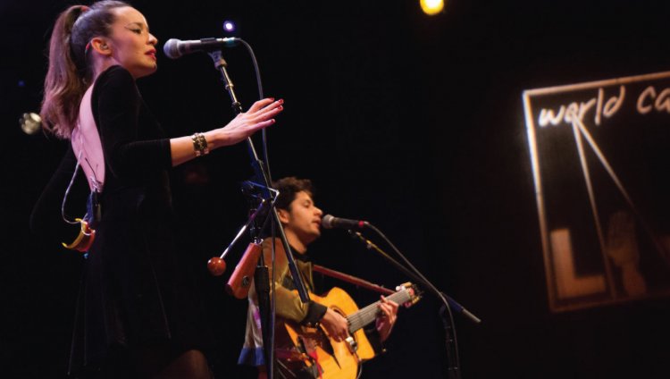 Monsieur Periné en sesión en vivo para la NPR En 2011, "La muerte" de Monsieur Periné fue la canción número 1 de nuestro #RadiónicaTop100