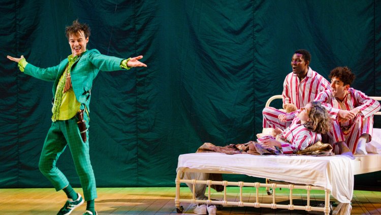 'Peter Pan' se renueva y llega a Colombia 'Peter Pan' hecha por National Theatre Live.