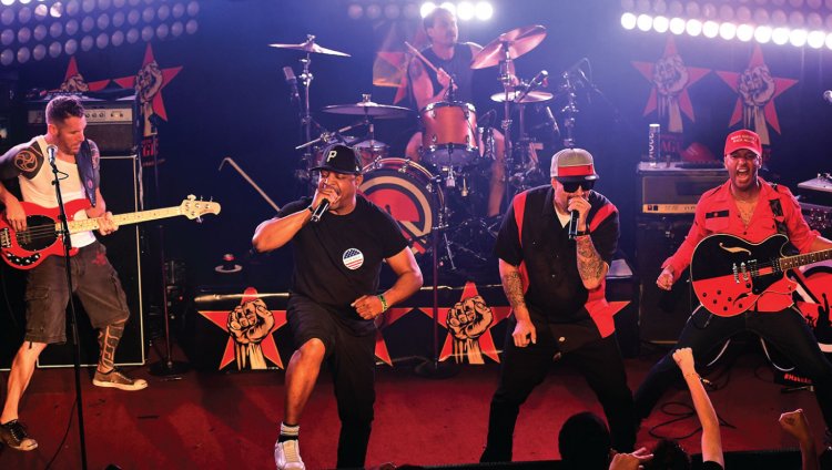 Así suena Prophets Of Rage interpretando "Killing in the Name" Prophets of Rage en acción.