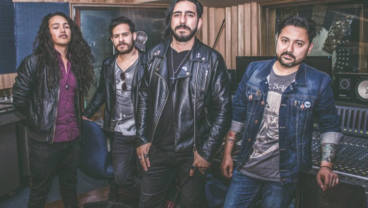 Revólver Plateado buscando excusas para seguir tocando Imagen de Tomnk Producciones