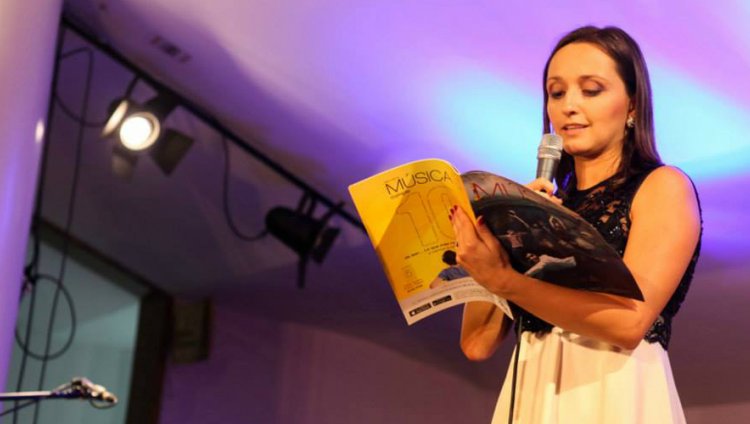 "No hay un mercado autosostenible de la música en pleno 2015 porque estamos en formación": Sara Melguizo "No hay un mercado autosostenible de la música en pleno 2015 porque estamos en formación": Sara Melguizo