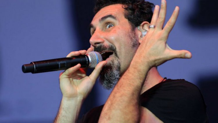 Vean a Serj Tankian cantando en vivo el tema de Game of Thrones Vean a Serj Tankian cantando en vivo el tema de Game of Thrones