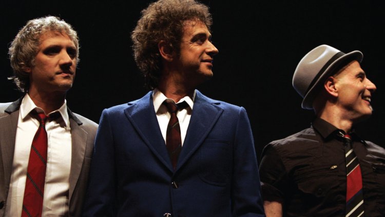 Soda Stereo y su nueva versión de "En el séptimo día" Charly Alberti, Gustavo Cerati y Zeta Bosio. Soda Stereo.