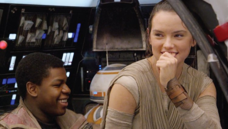 Star Wars Episodio VIII se retrasa 7 meses Star Wars Episodio 8 se empezará a rodar el próximo mes de febrero en Londres.