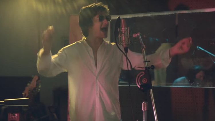 The Last Shadow Puppets en el estudio con su cover de 'Les Cactus' The Last Shadow Puppets en el estudio con su cover de 'Les Cactus'