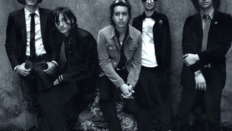 The Strokes: una discografía para redescubrir Voten la encuesta de la semana...
