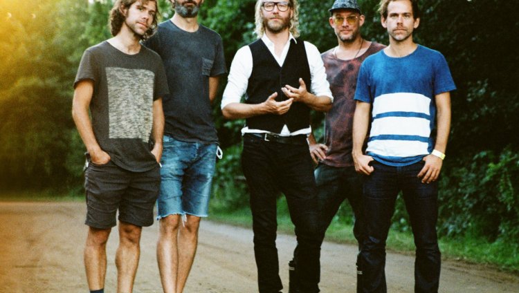 'The System Only Dreams In Total Darkness' de The National 'The System Only Dreams In Total Darkness' de The National