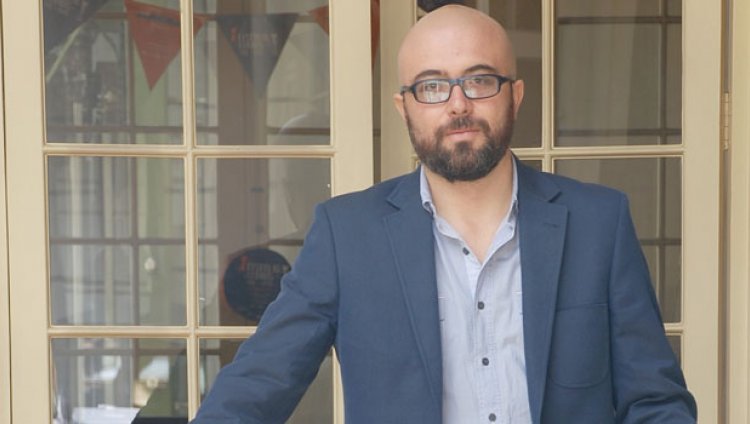 "Creo que somos una de las ciudades de América Latina con más arte independiente": Santiago Trujillo "Creo que somos una de las ciudades de América Latina con más arte independiente": Santiago Trujillo