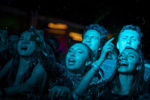 Festival Estéreo Picnic 2022 tres chicas cantando