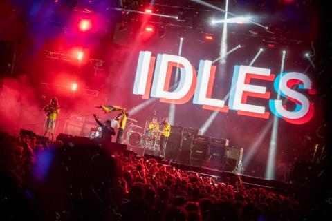 Festival Estéreo Picnic 2022 con Idles cantando