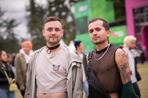 Festival Estereo Picnic 2022 con asistentes mirando a la camara