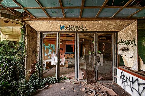 Disco Mute – Le Discoteche Abbandonate d’Italia