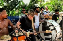 Escucha lo nuevo de Damon Albarn con África Express 