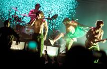 Turnstile anuncia NEVER ENOUGH: VERSIONS 