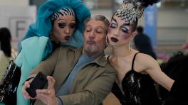 Después del éxito de La familia Bélier, el director francés, Éric Lartigau vuelve a la pantalla grande con #TeSigo.