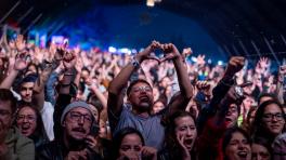 Festival Estéreo Picnic 2022 asistentes al evento disfrutando el show