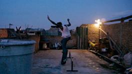 Bailando entre las ruinas