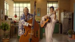 Captura de pantalla de “Fracking y Shopping” de Edson Velandia y Adriana Lizcano