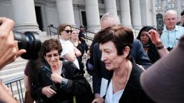 Ghislaine Maxwell condenada a 20 años de cárcel por explotación sexual de menores. Foto por AFP