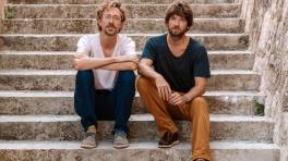 Kings of convenience