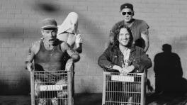Foto publicada en el Facebook oficial de Red Hot Chili Peppers