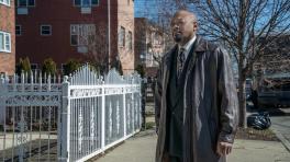 Omar Epps, quien interpreta al detective Malcolm Howard (Imagen: Cara Howe - © 2021 Starz Entertainment)