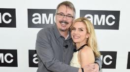 Vince Gilligan y Reah Seehorn. Foto por: Getty