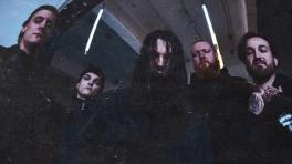 Distant foto de Luca Roman vía Century Media. 