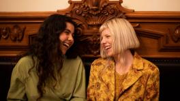 Aurora y Silvana Estrada interpretan "Cure for me"