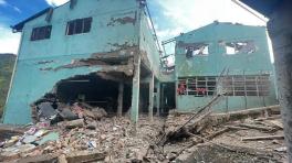 En compañía del ICBF, la vicepresidenta se trasladó a su municipio natal, donde una explosión destruyó la Institución Educativa Técnico Agrícola. (Cortesía Vicepresidencia, vía Colprensa)
