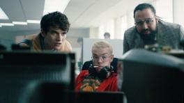  Will Poulter, Fionn Whitehead y Asim Chaudhry, protagonizan la película.