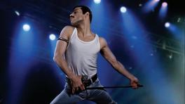 Rami Malek como Freddie Mercury. Imagen tomada de www.awardscircuit.com/