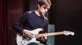 Ed O’Brien, guitarrista de Radiohead. Foto tomada de www.musicradar.com