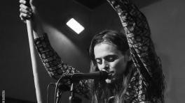 Foto de John Barrera en el lanzamiento de Cumbia Ácida en Bogotá